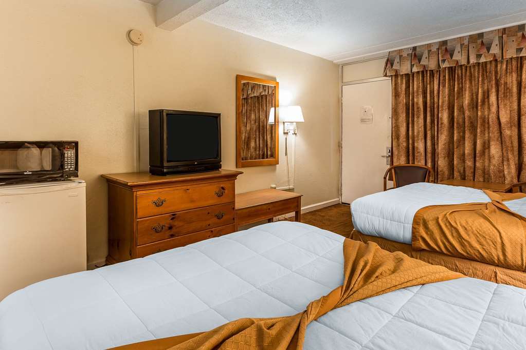 Ocean Star Hotel Миртъл Бийч Стая снимка